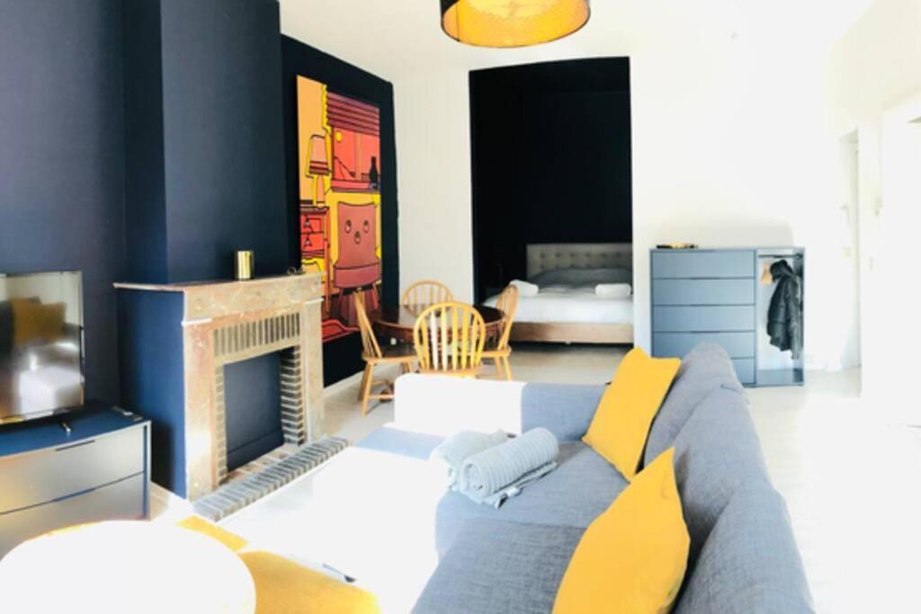 Brussels By Foot! Authenticity & Luxury Nearby Apartment Luaran gambar